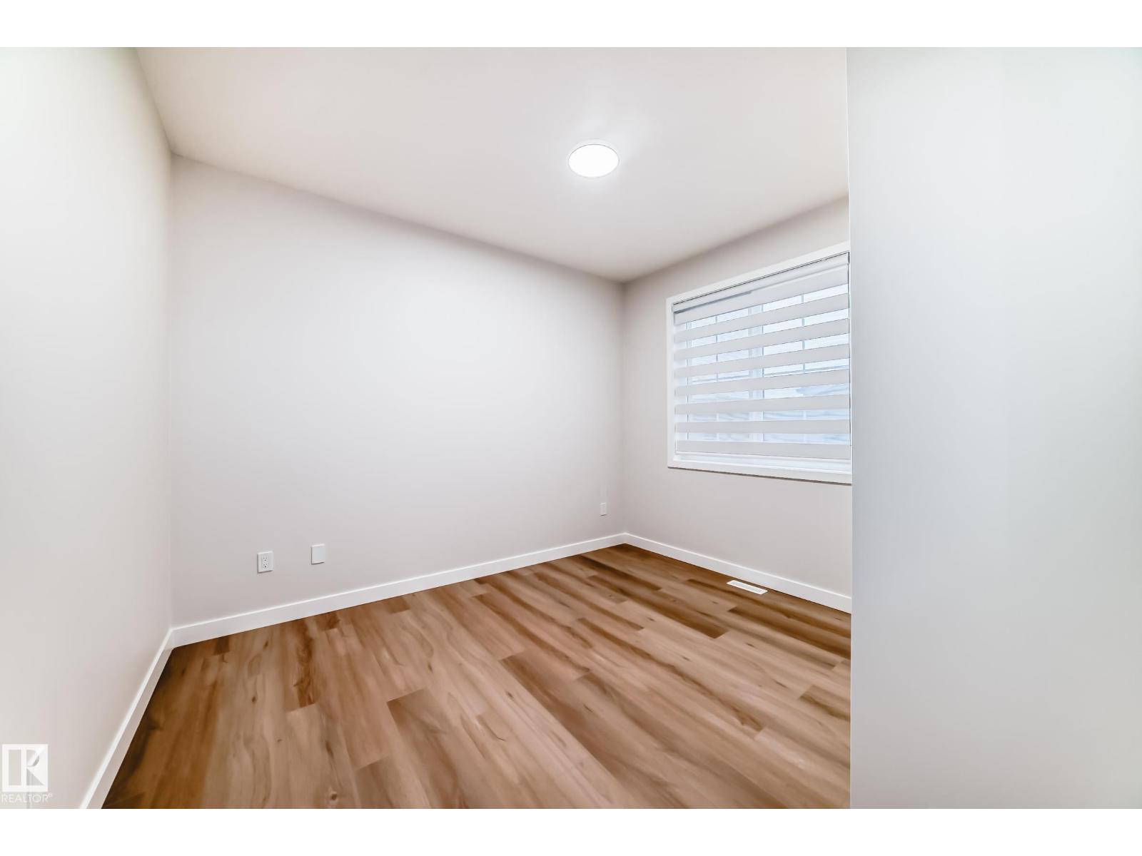 28 WESTWYCK LI - 36