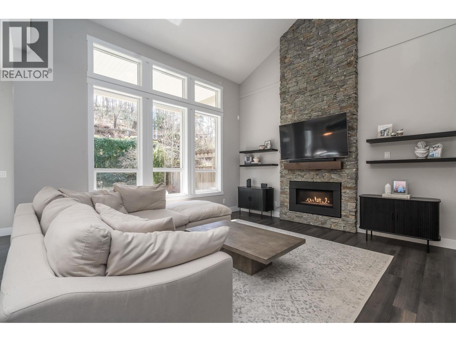 22822 136 AVENUE, Maple Ridge