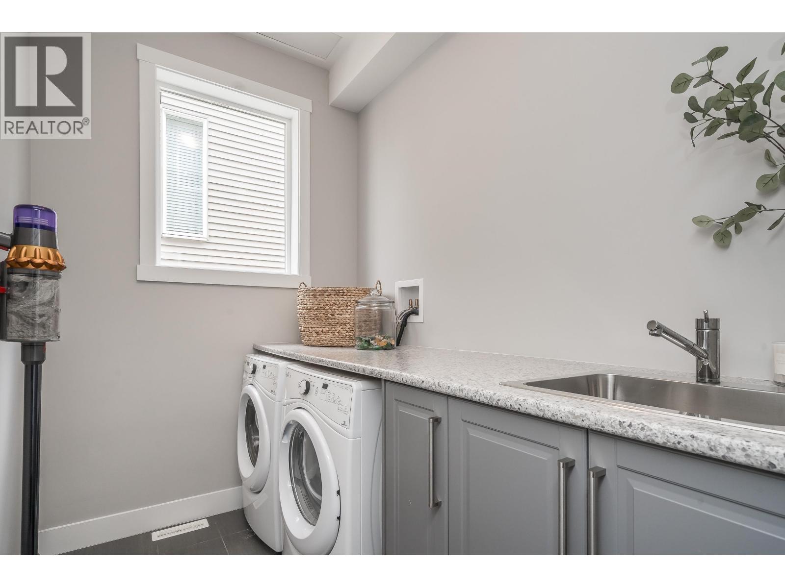 22822 136 AVENUE, Maple Ridge