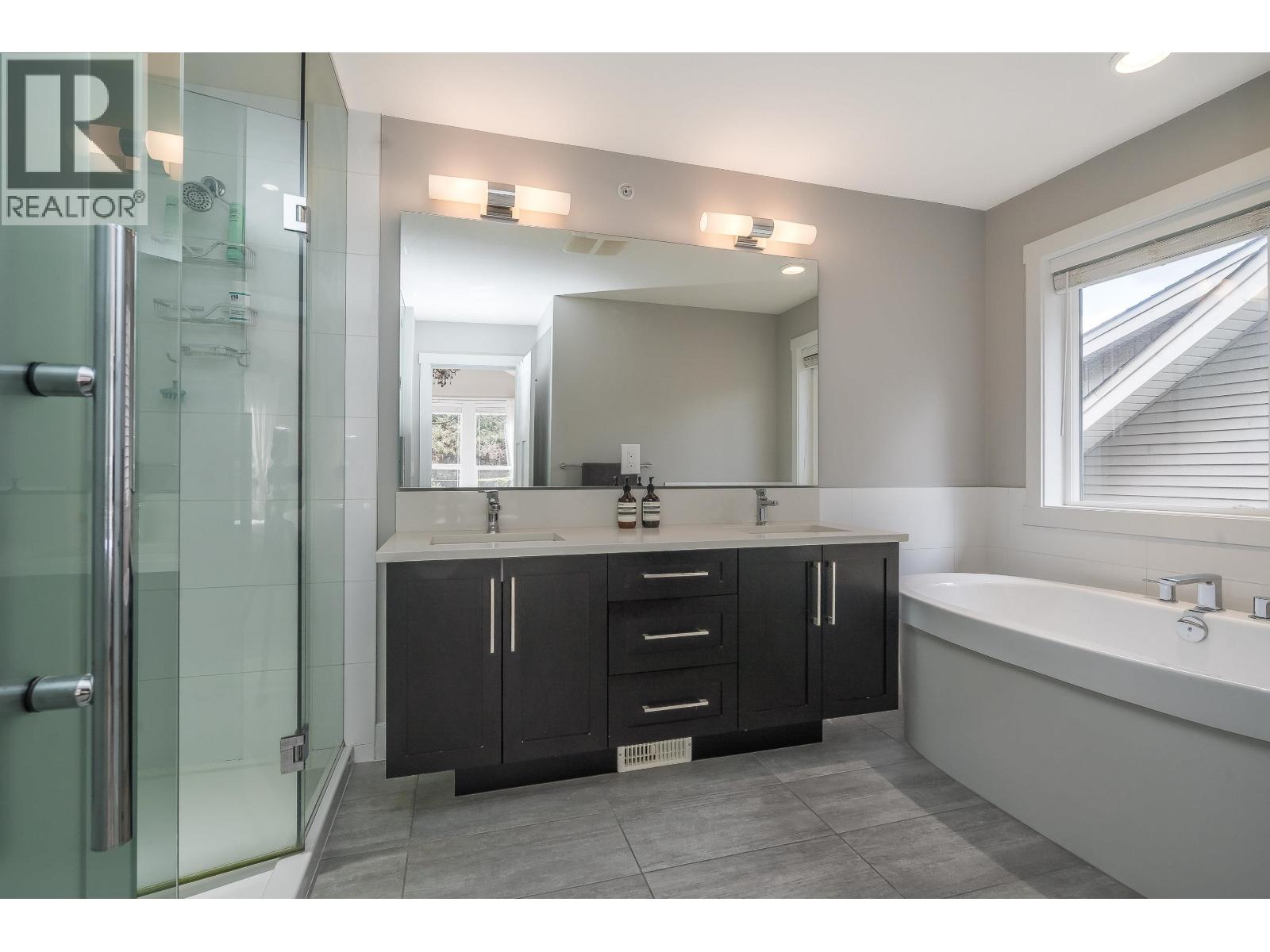 22822 136 AVENUE, Maple Ridge