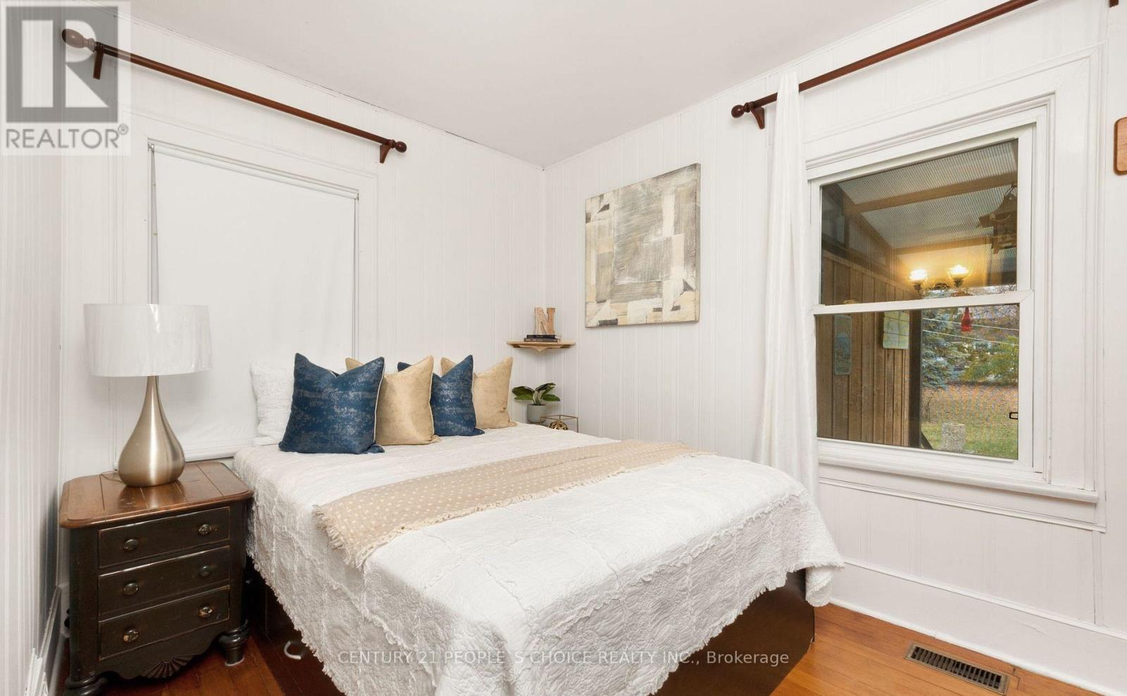 22 PARKER STREET - 15