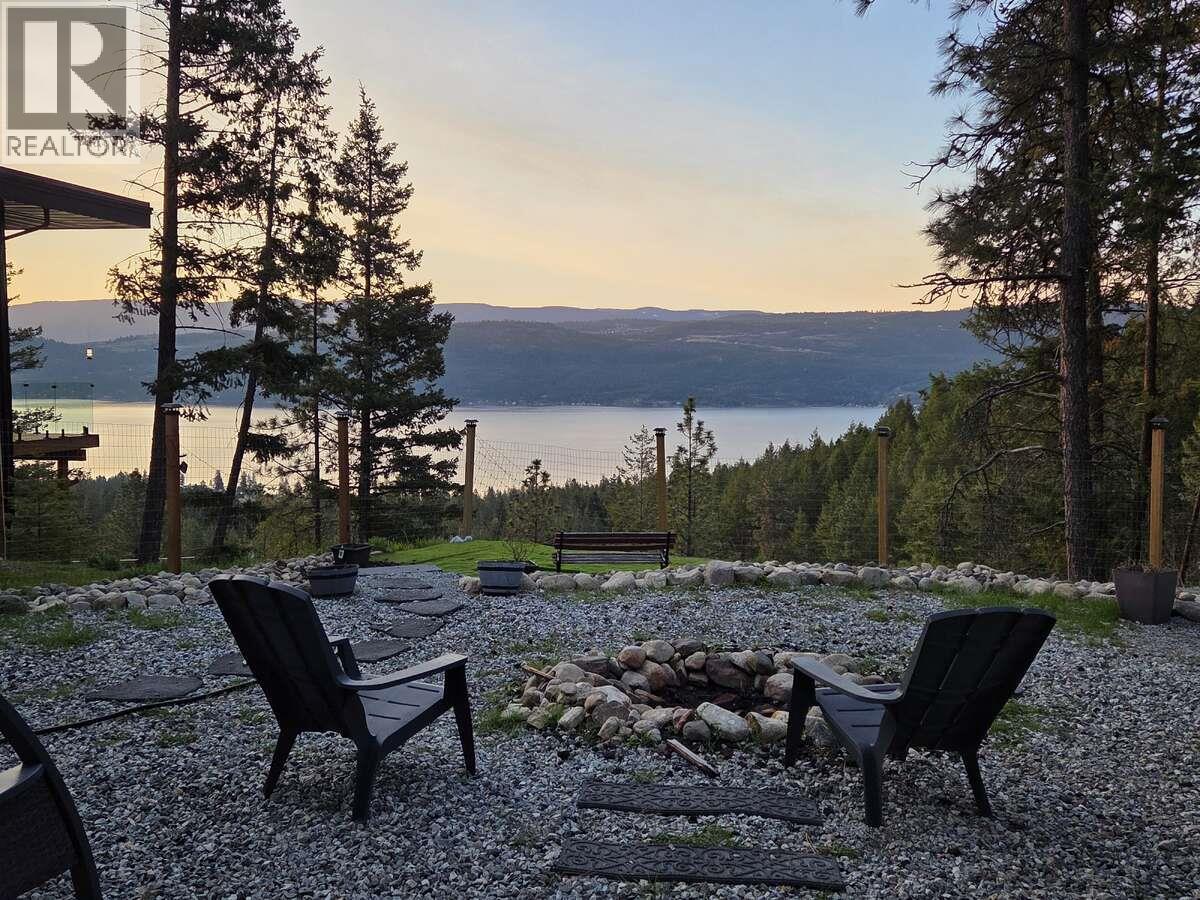 10795 Westshore Road, Vernon