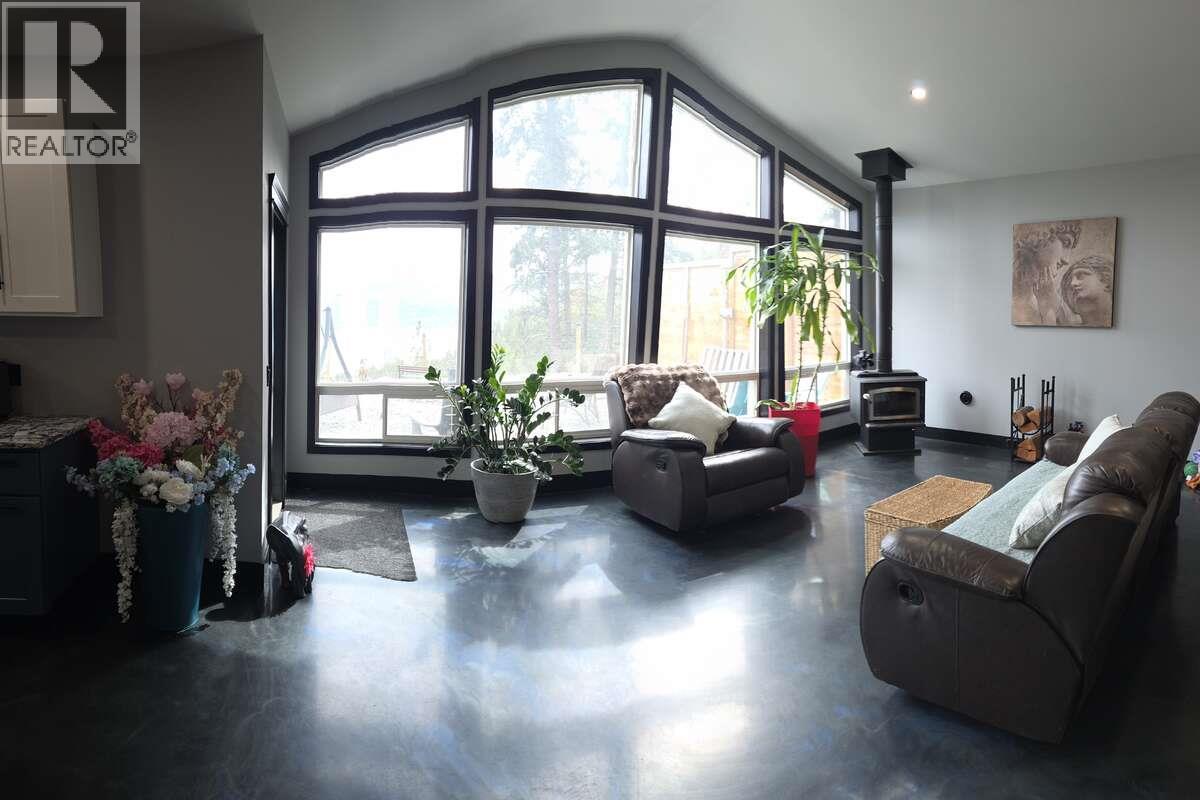 10795 Westshore Road, Vernon