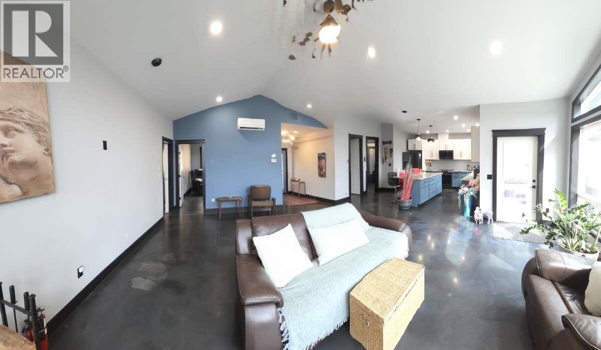 10795 Westshore Road, Vernon