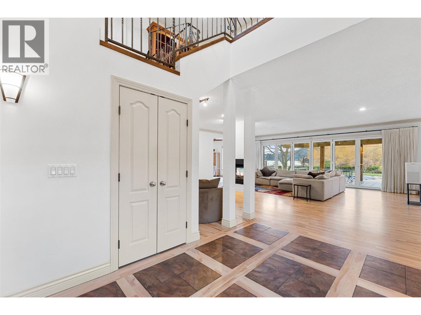 2420 Abbott Street, Kelowna