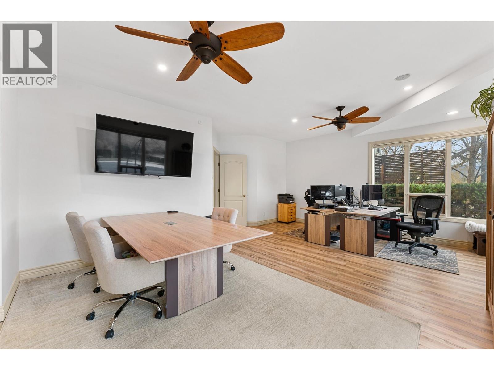 2420 Abbott Street, Kelowna