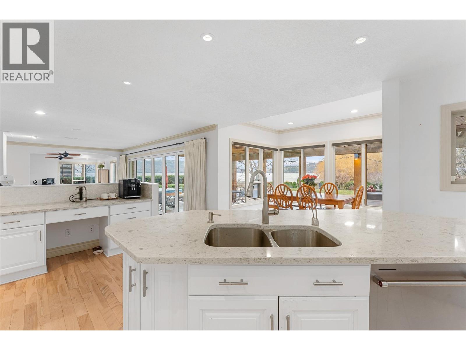 2420 Abbott Street, Kelowna