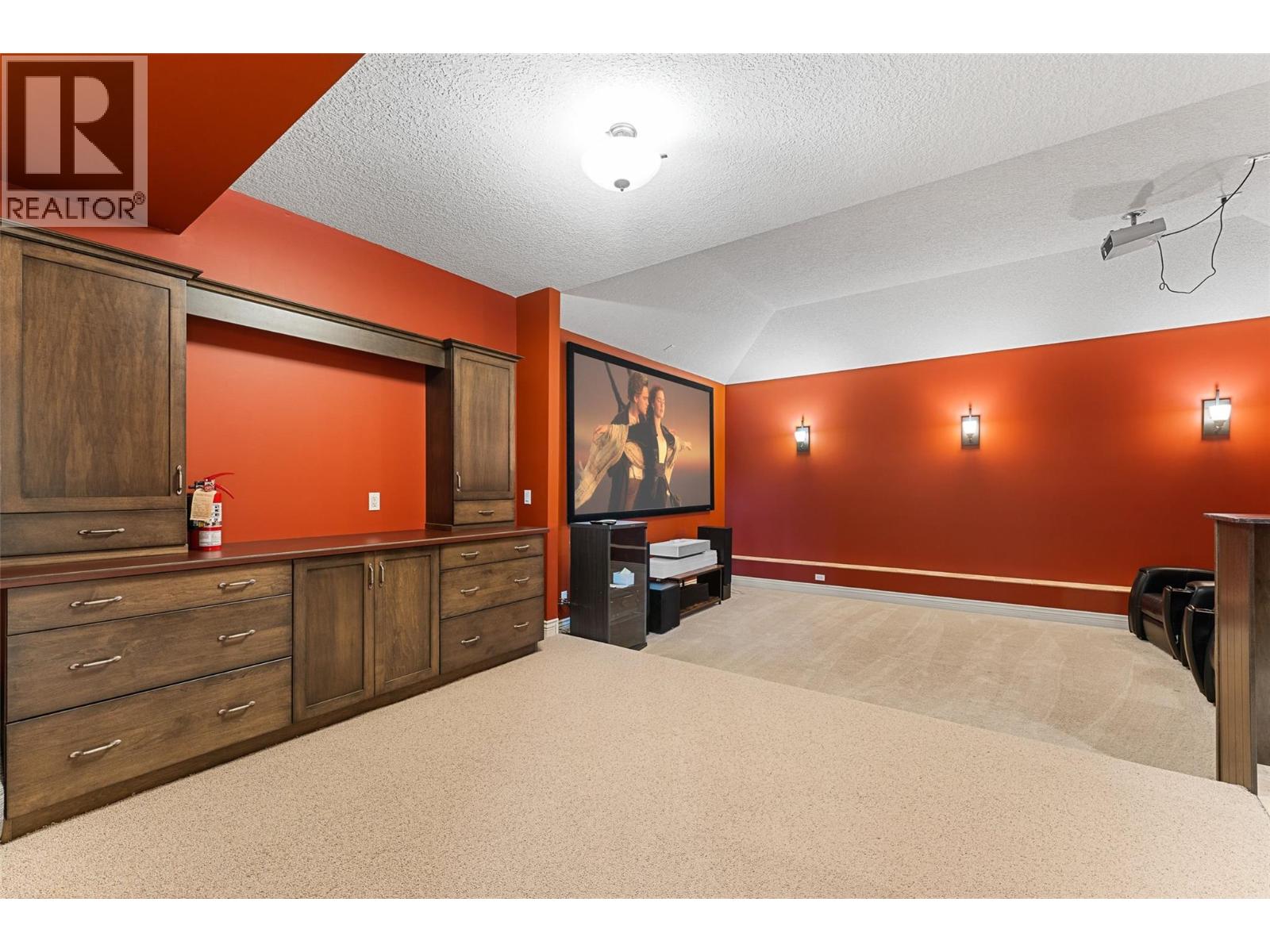 2420 Abbott Street, Kelowna