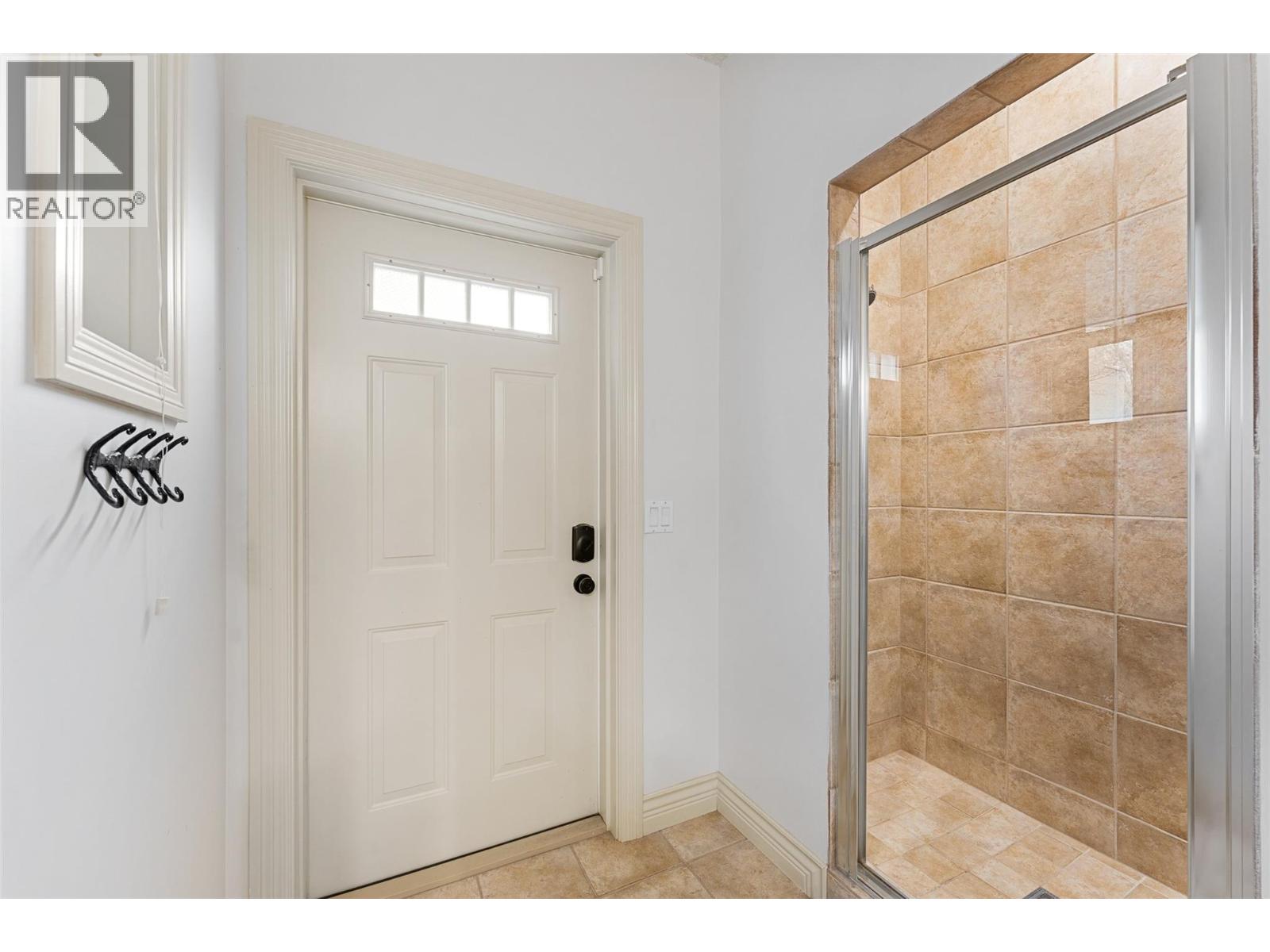 2420 Abbott Street, Kelowna