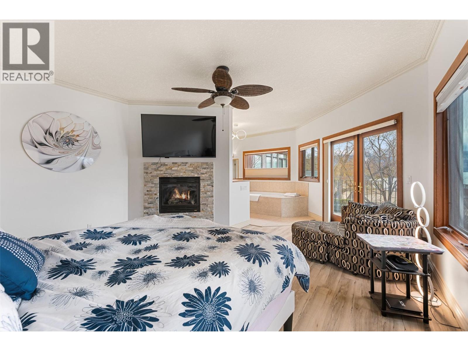 2420 Abbott Street, Kelowna