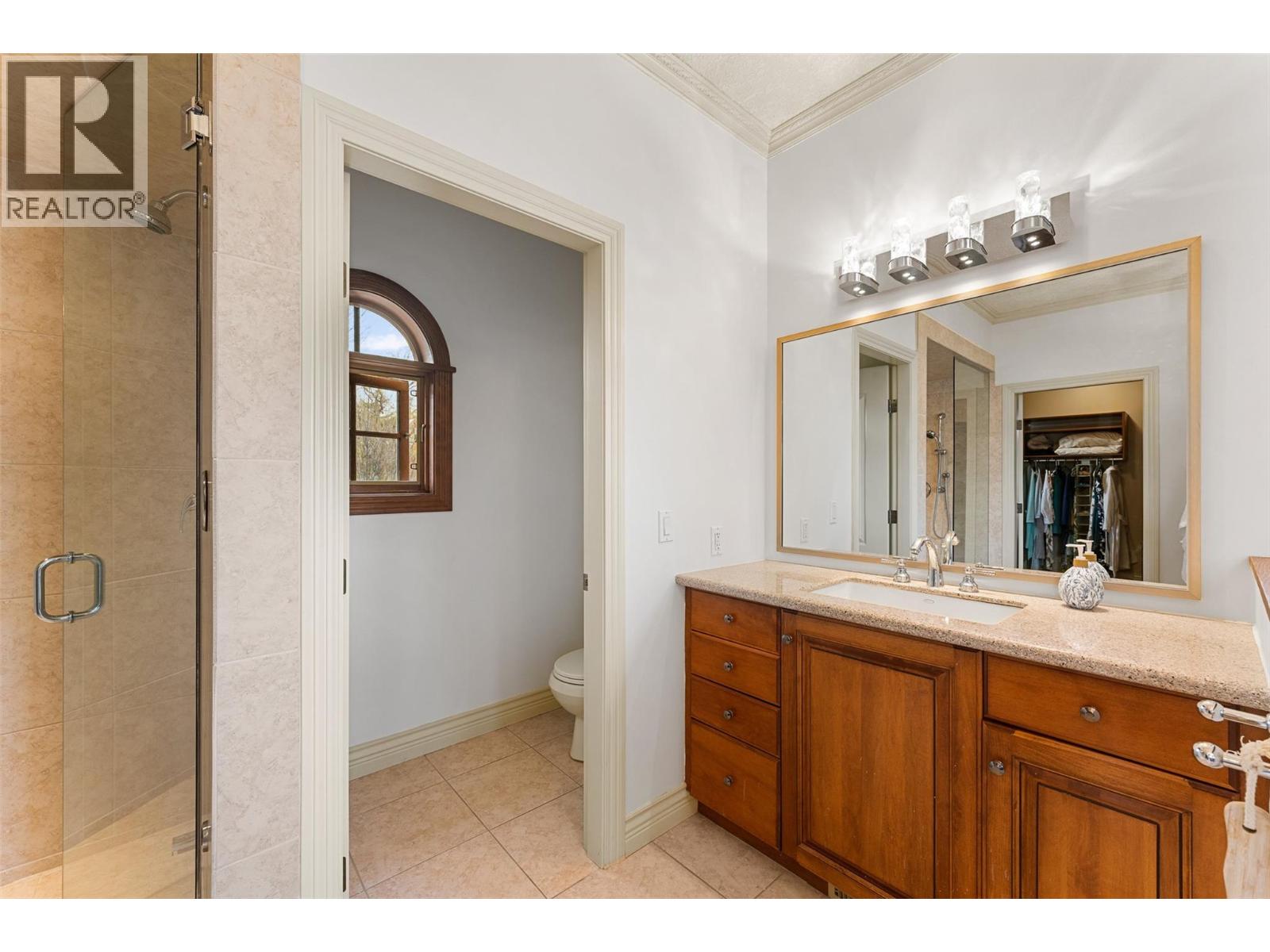 2420 Abbott Street, Kelowna