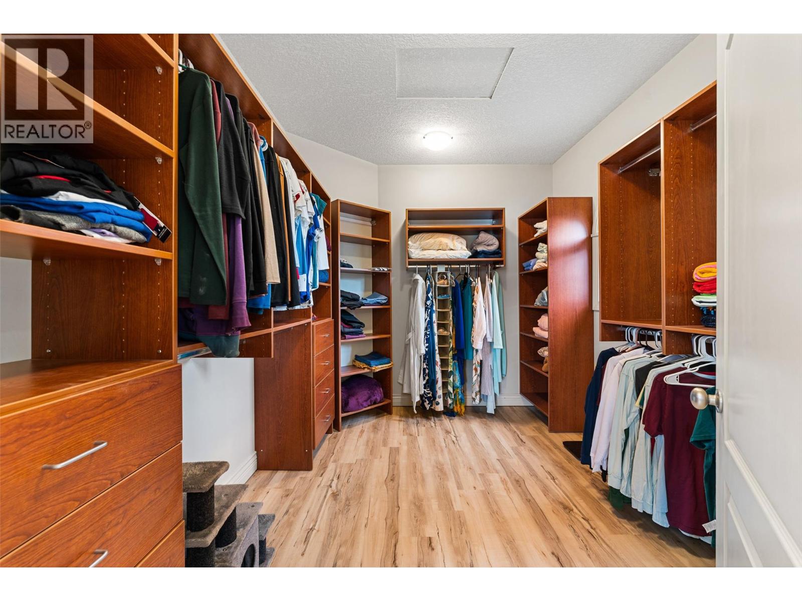 2420 Abbott Street, Kelowna