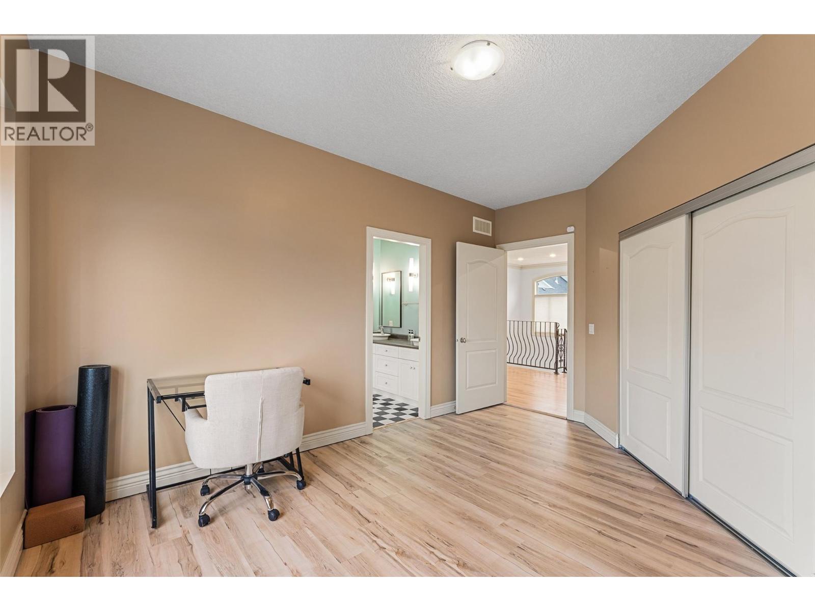 2420 Abbott Street, Kelowna