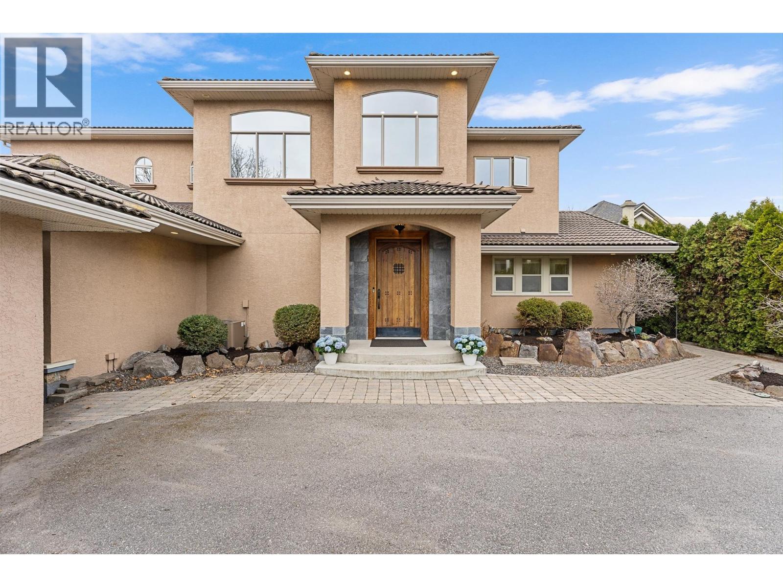 2420 Abbott Street, Kelowna