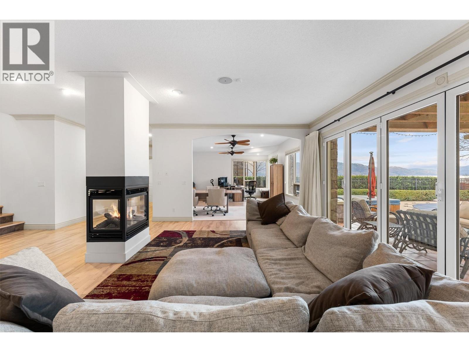 2420 Abbott Street, Kelowna