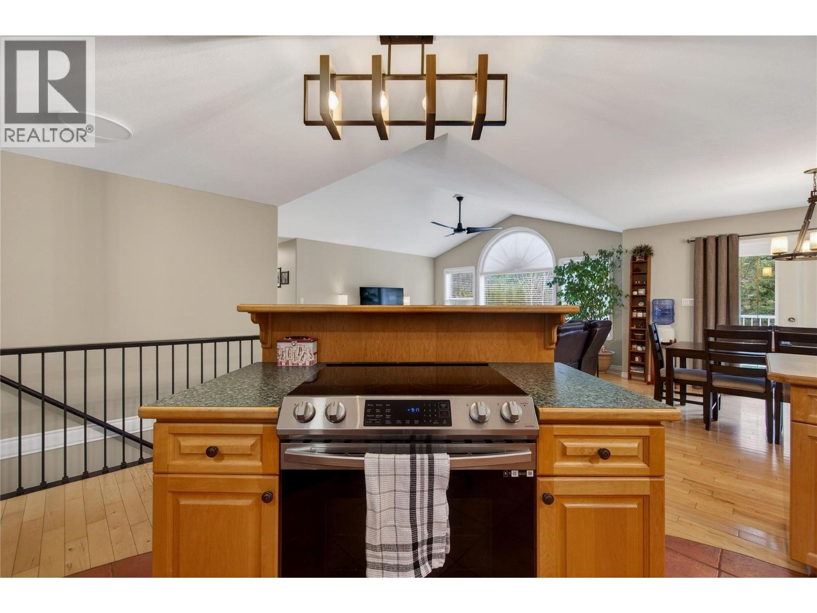 2823 Rose Dale Place, Blind Bay