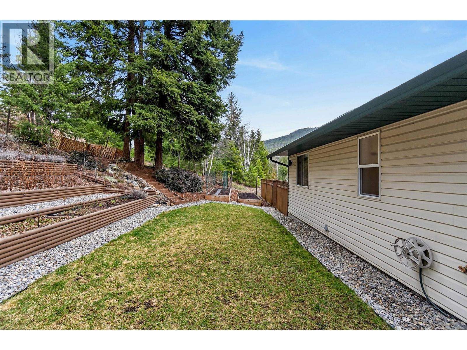 2823 Rose Dale Place, Blind Bay