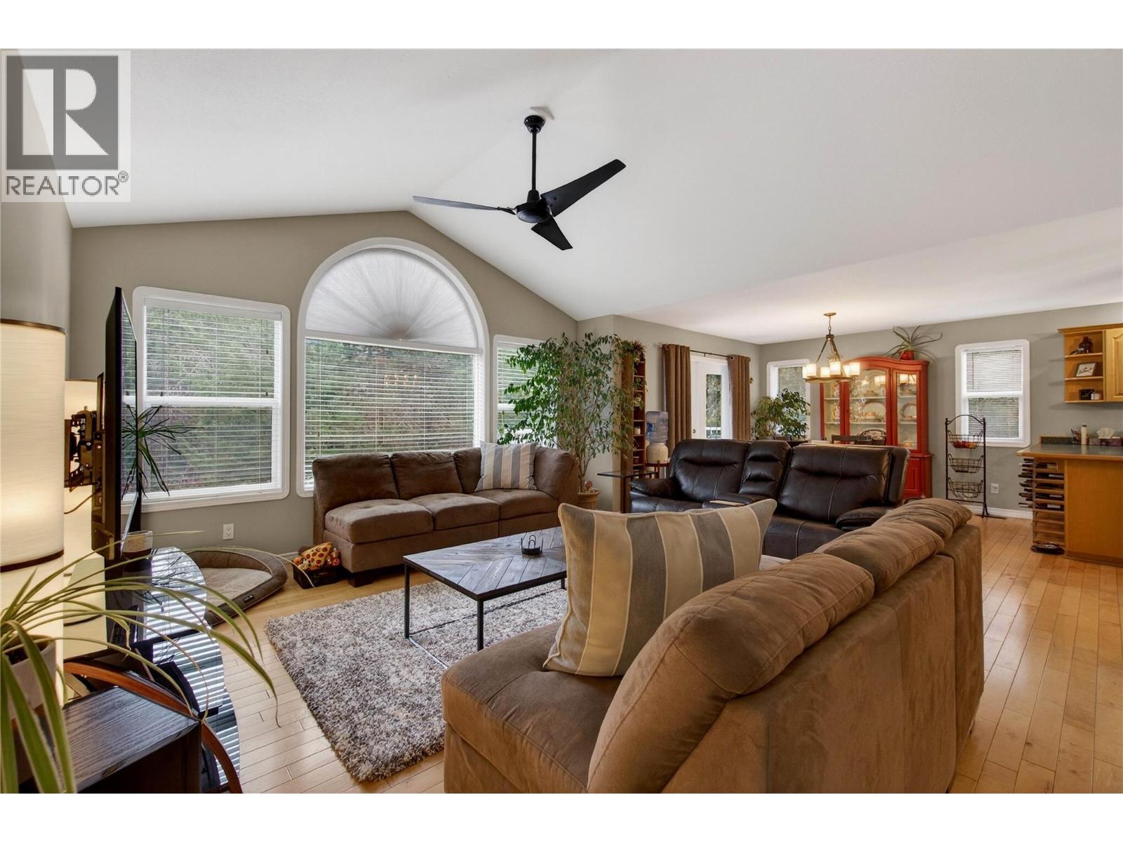 2823 Rose Dale Place, Blind Bay