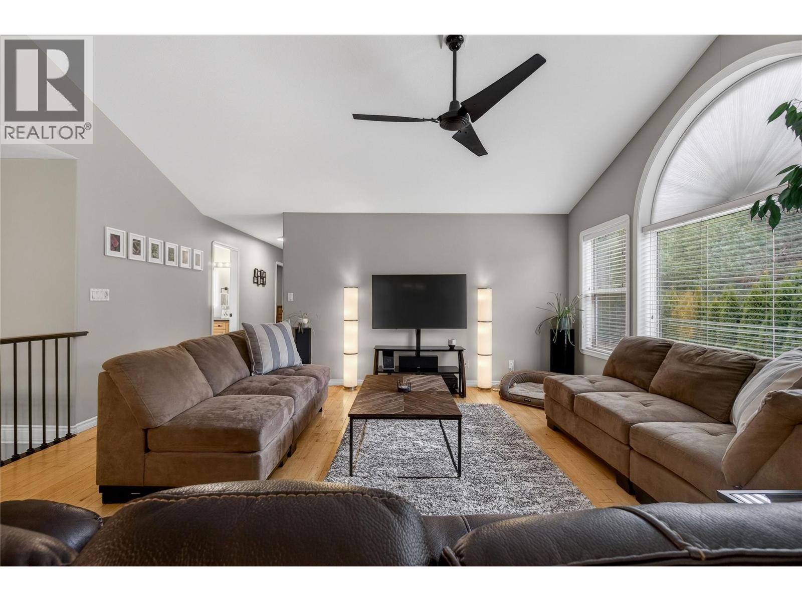 2823 Rose Dale Place, Blind Bay