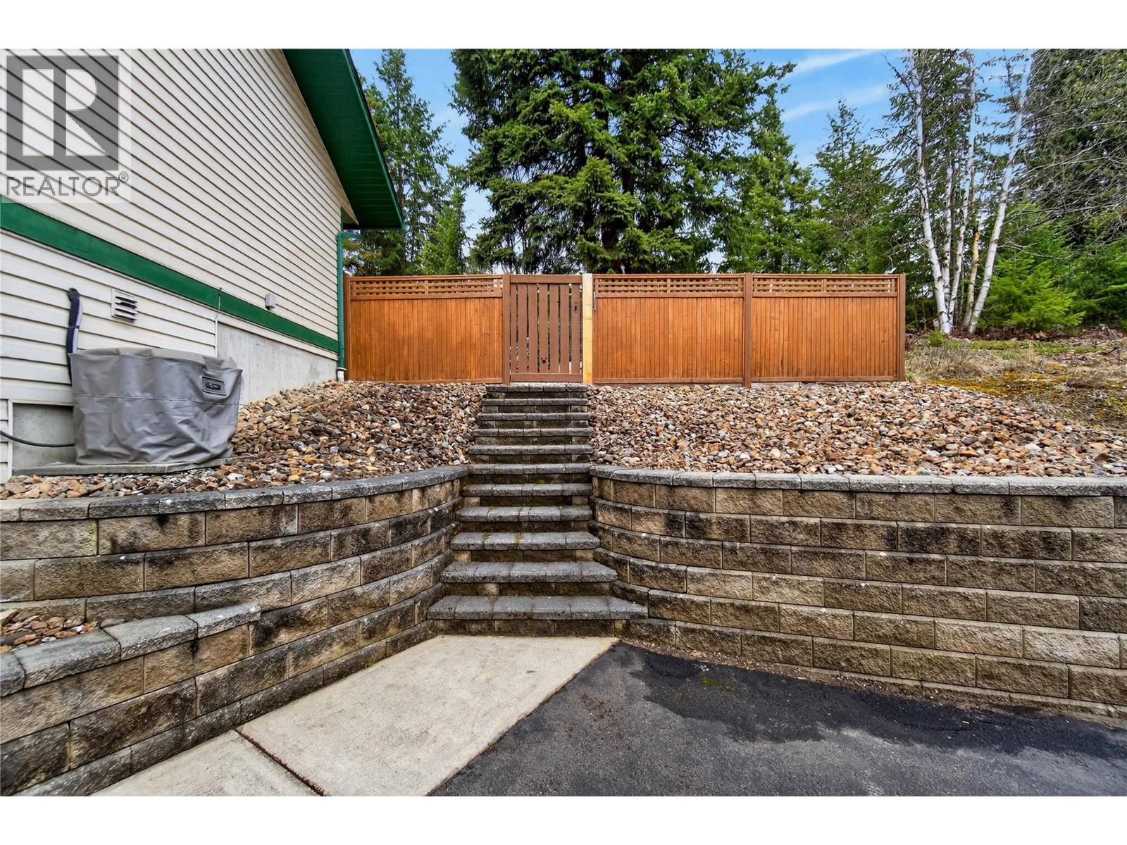 2823 Rose Dale Place, Blind Bay