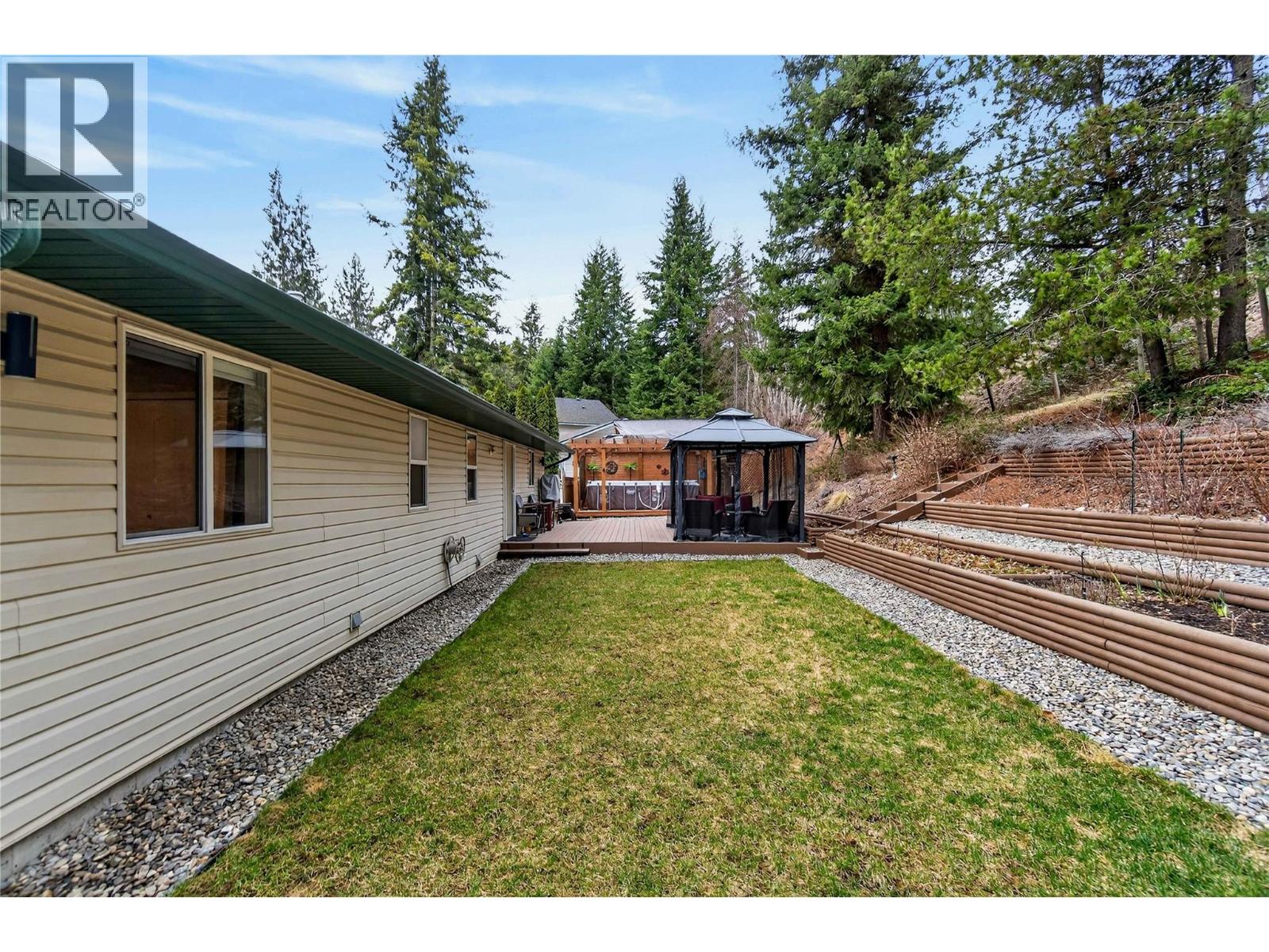 2823 Rose Dale Place, Blind Bay