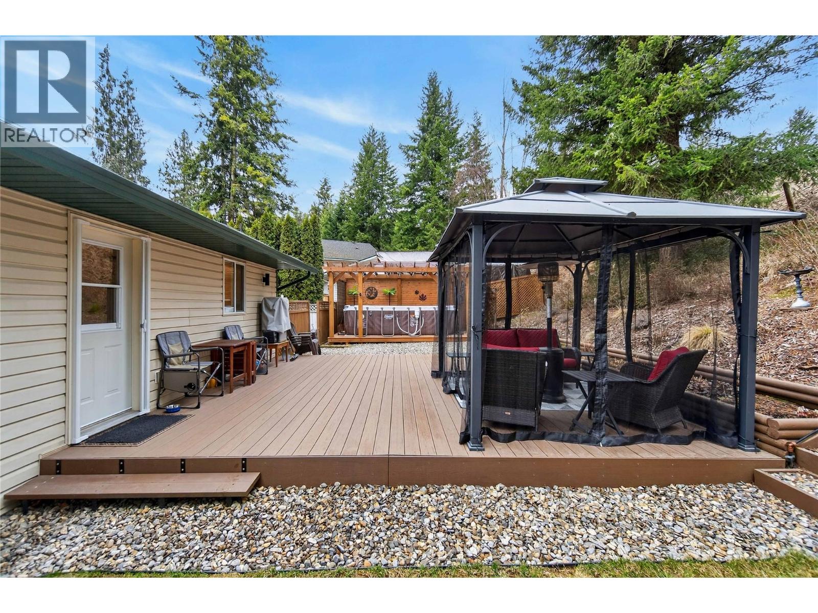 2823 Rose Dale Place, Blind Bay