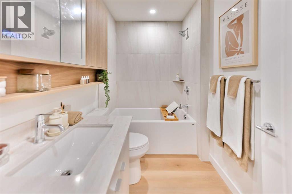 Single Family House for Sale in SL   Street SW Beltline Calgary 