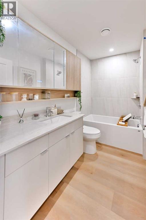 Single Family House for Sale in SL   Street SW Beltline Calgary 