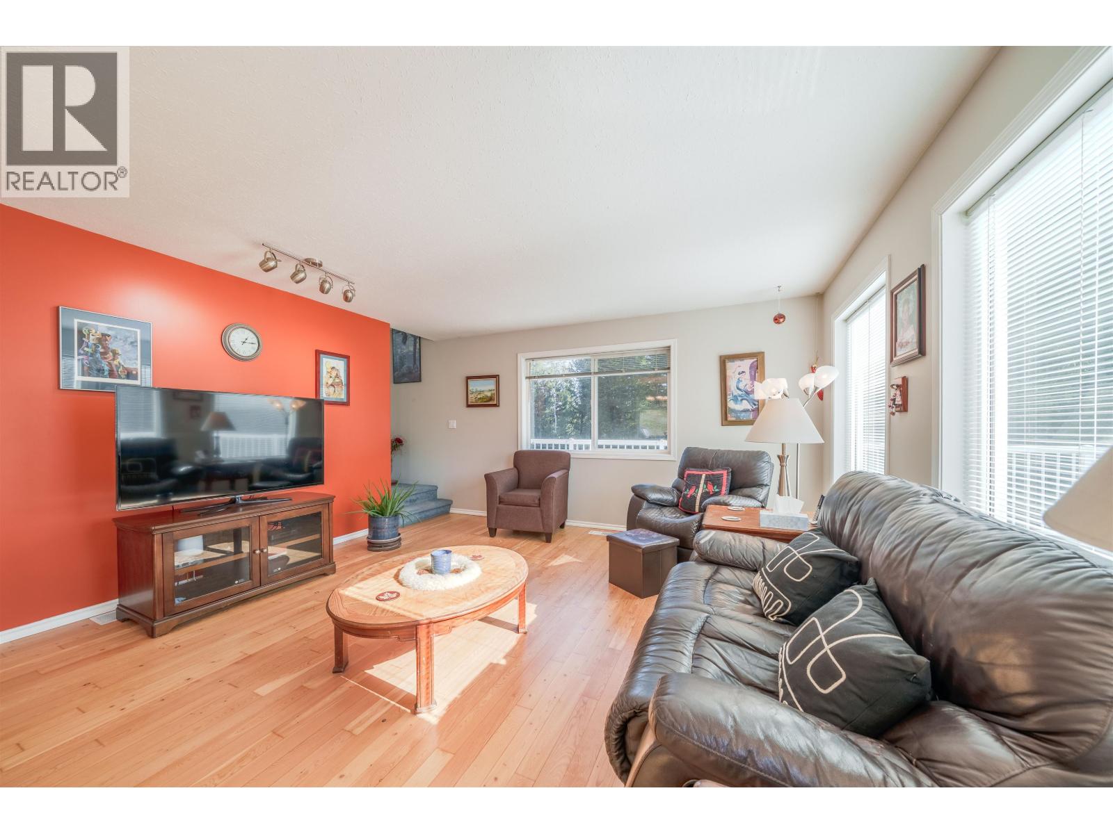 5565 BIRCHWOOD ROAD - 13