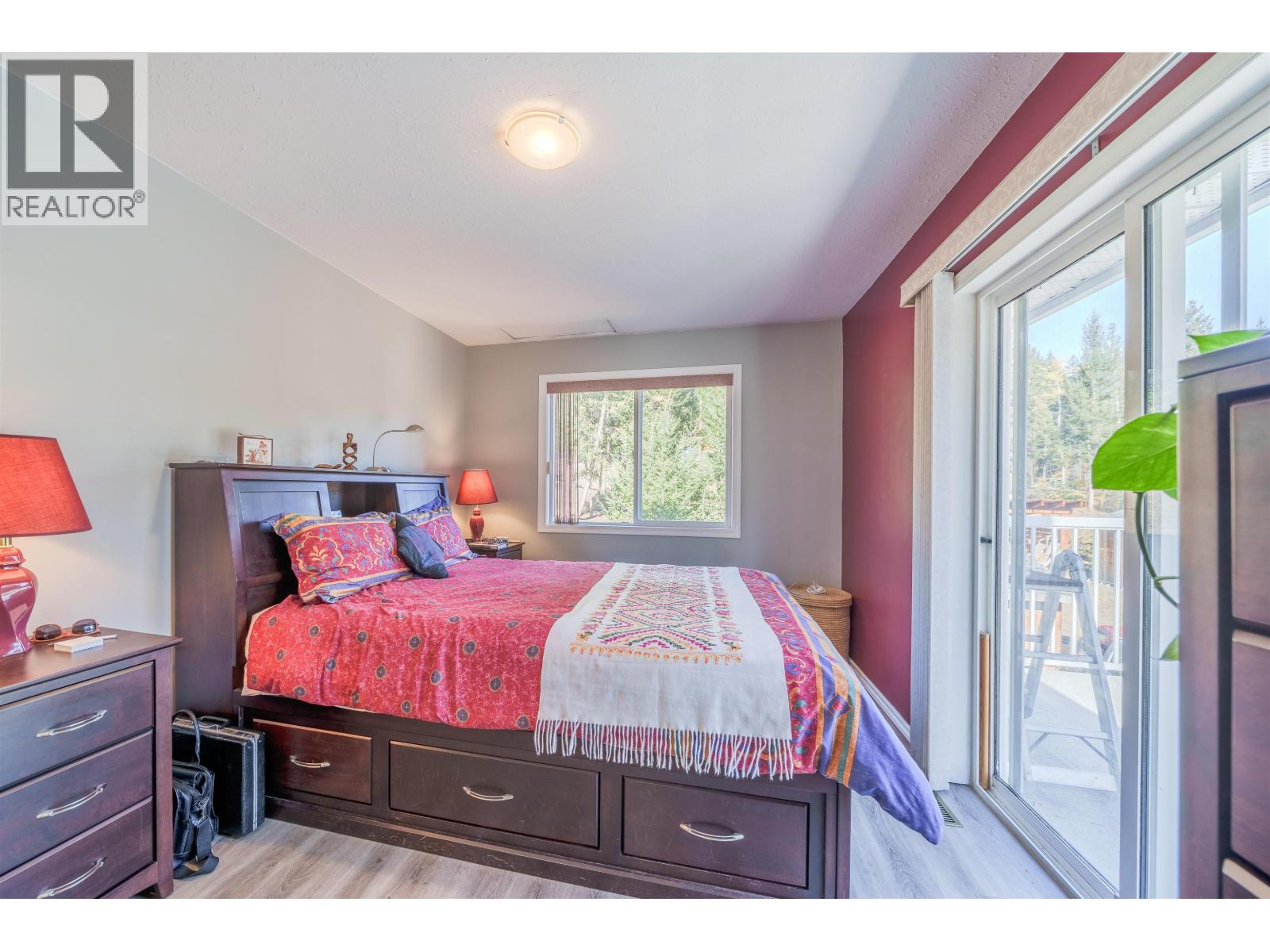 5565 BIRCHWOOD ROAD - 16