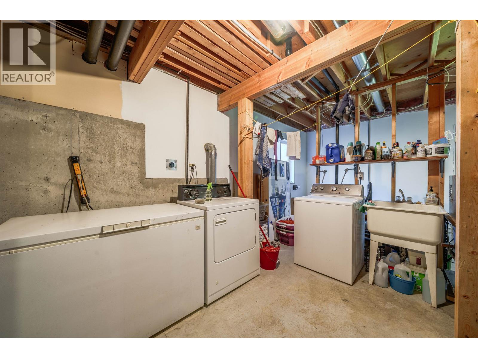 5565 BIRCHWOOD ROAD - 24