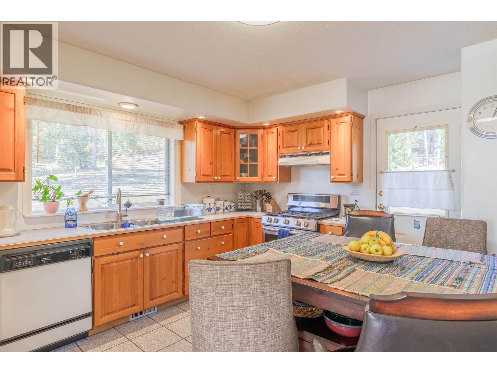 5565 BIRCHWOOD ROAD - 4