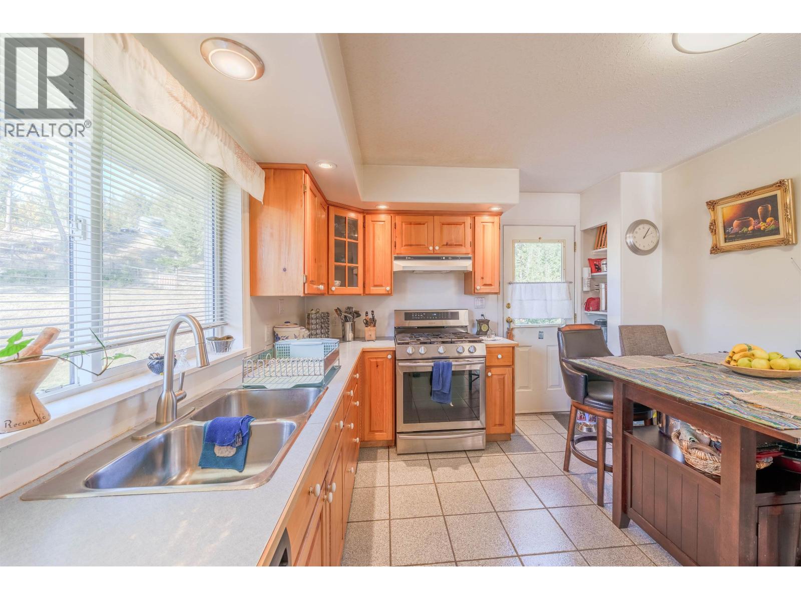 5565 BIRCHWOOD ROAD - 5