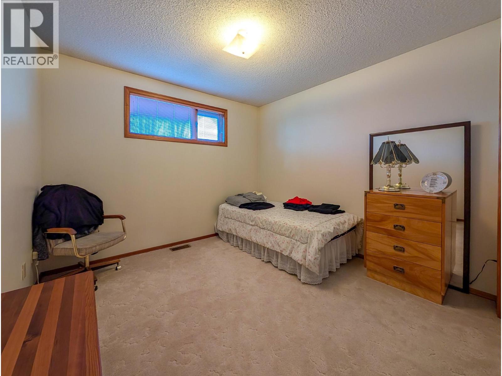 400 ALWARD STREET - 23