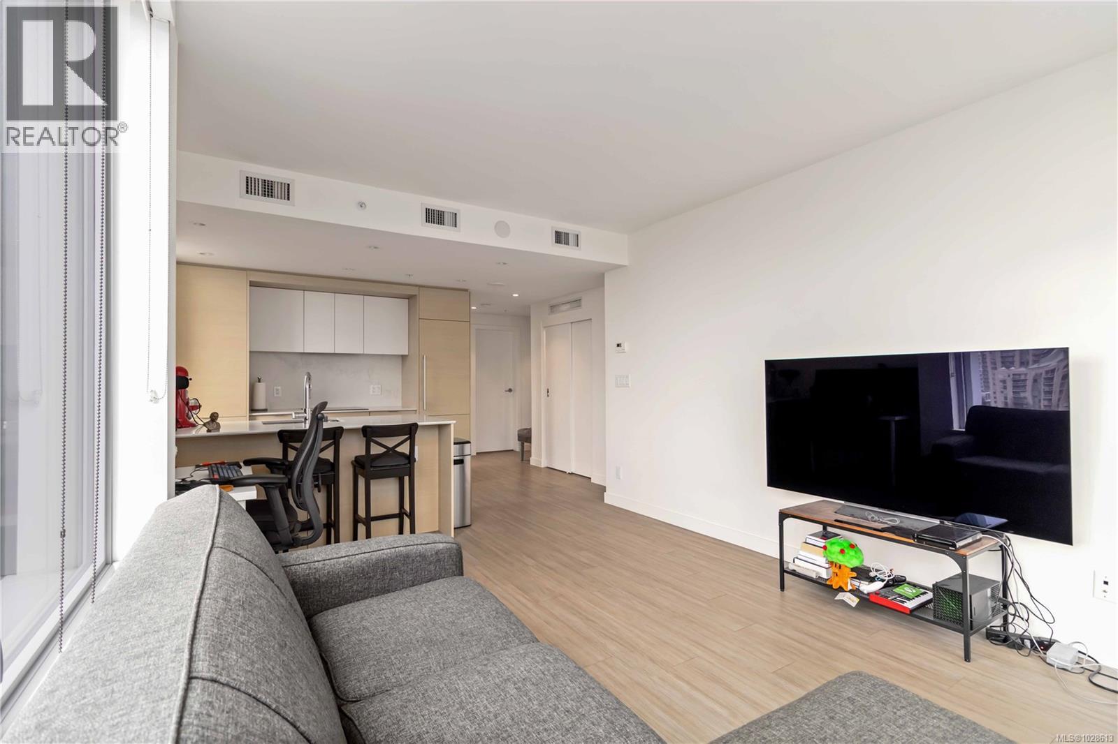 #1206 848 Yates St - 11