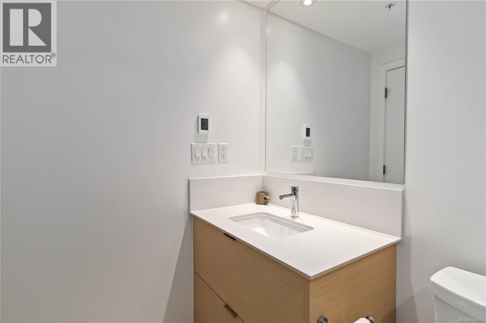 #1206 848 YATES ST - 18