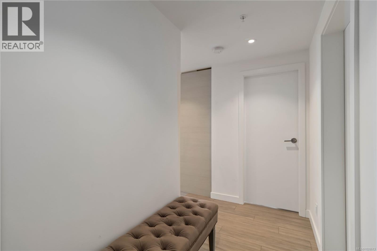 #1206 848 YATES ST - 5