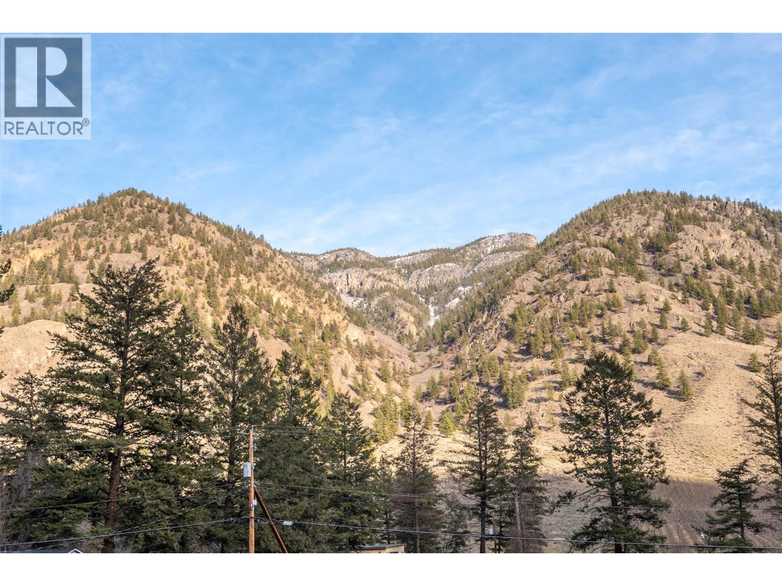 1436 MAIN Street, Keremeos