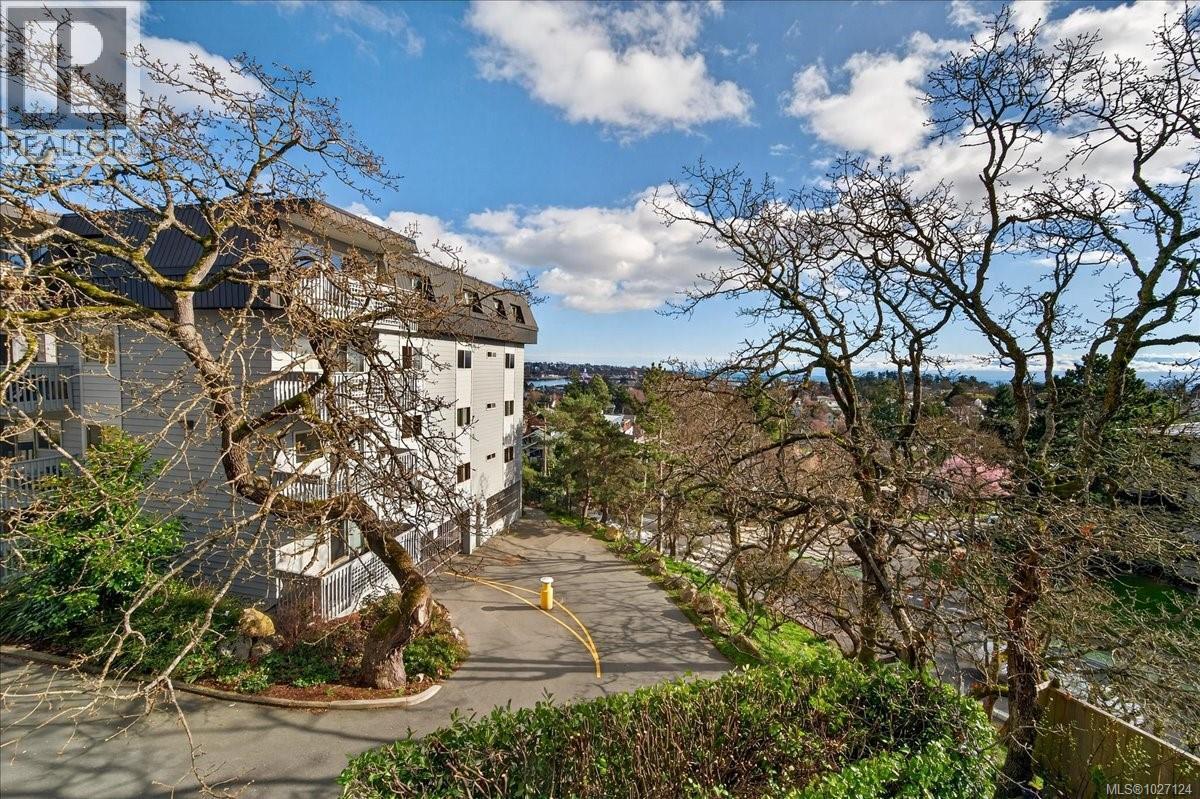 #302 1000 ESQUIMALT RD - 5