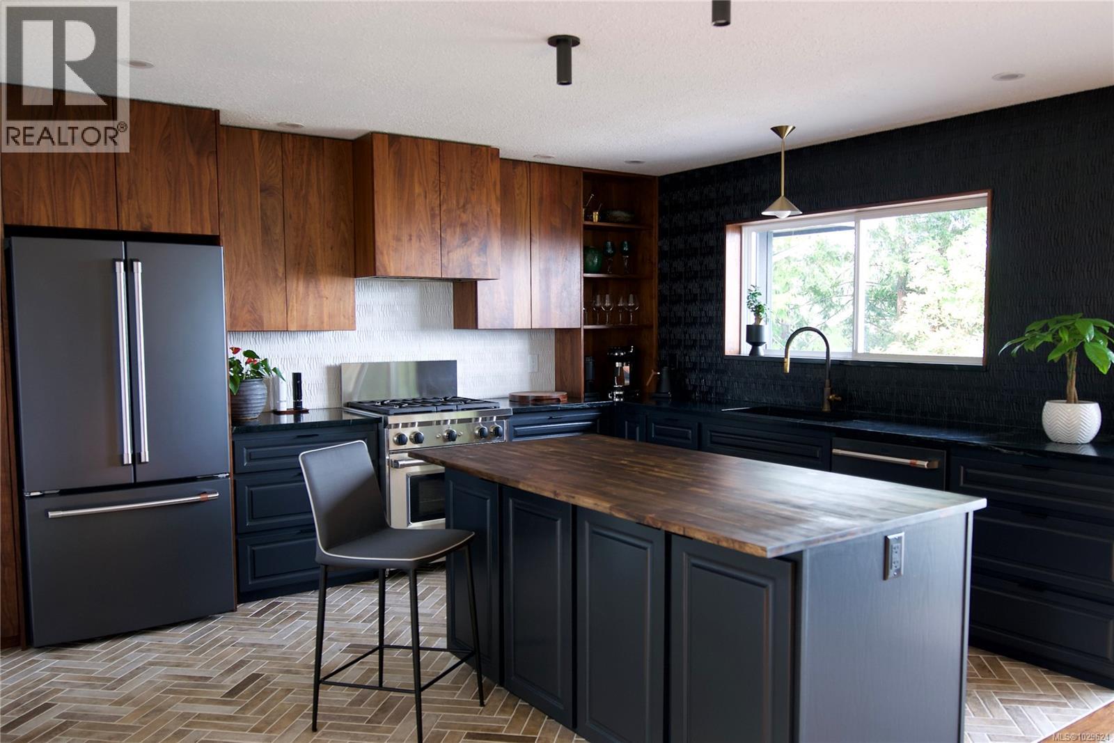 765 Horseshoe Rd - 3