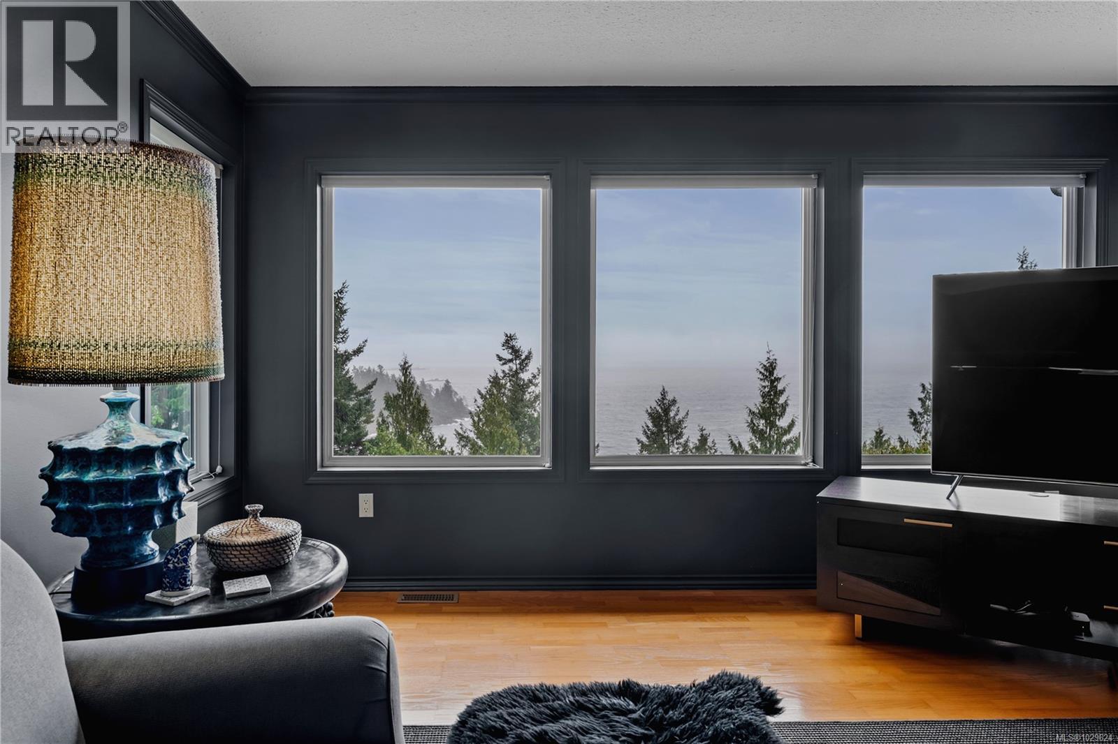 765 HORSESHOE RD - 10