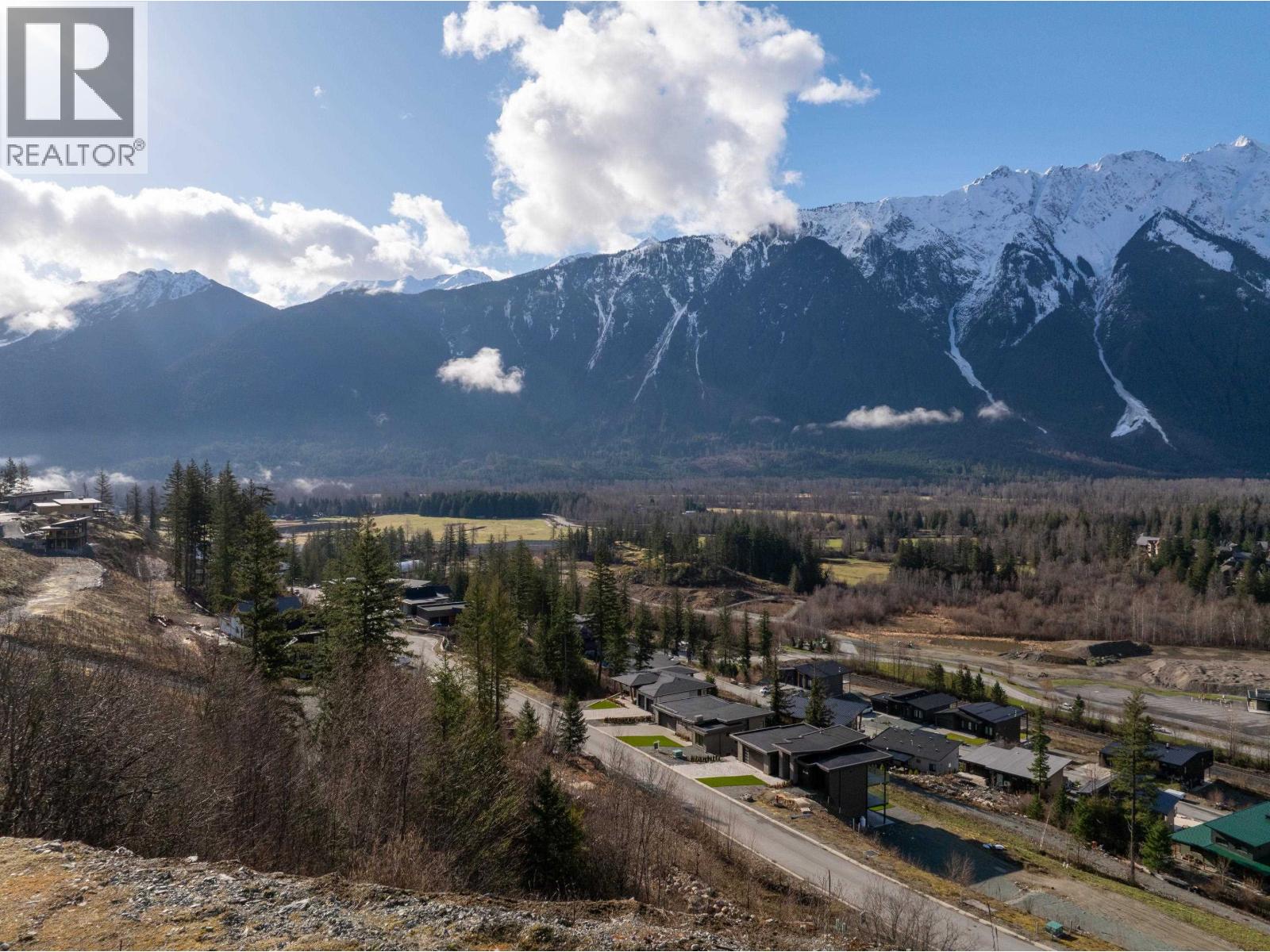 1508 WHITE CAP CRESCENT, Pemberton