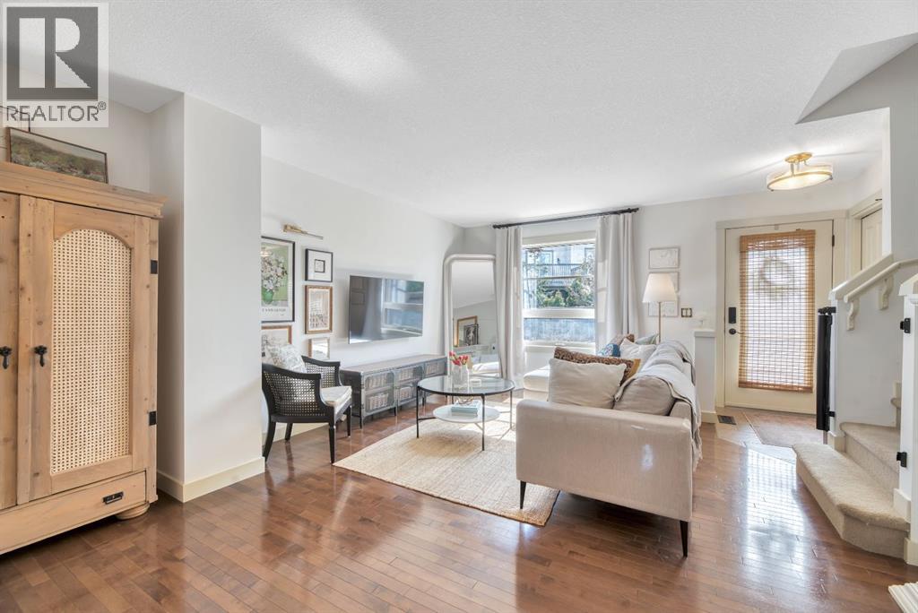 Single Family House 3 Level for Sale in  Aspen Hills Terrace SW Aspen Woods Calgary 