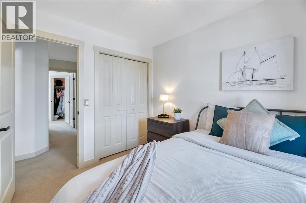 Single Family House 3 Level for Sale in  Aspen Hills Terrace SW Aspen Woods Calgary 