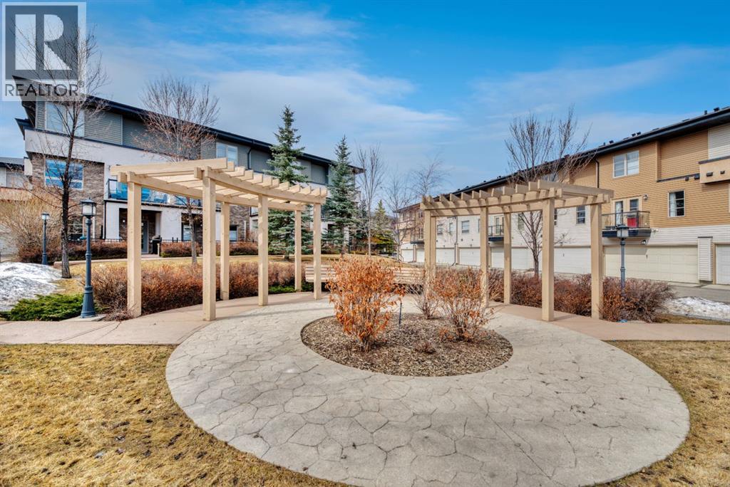 Single Family House 3 Level for Sale in  Aspen Hills Terrace SW Aspen Woods Calgary 