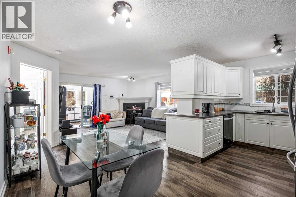 Single Family House for Sale in    Avenue SW Downtown Commercial Core Calgary 