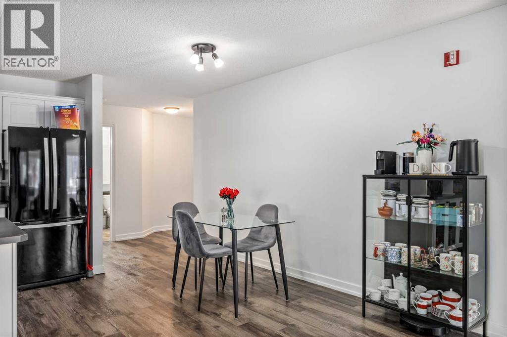 Single Family House for Sale in    Avenue SW Downtown Commercial Core Calgary 