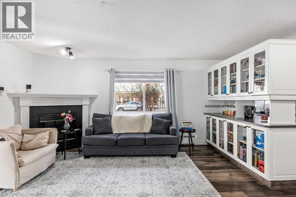 Single Family House for Sale in    Avenue SW Downtown Commercial Core Calgary 