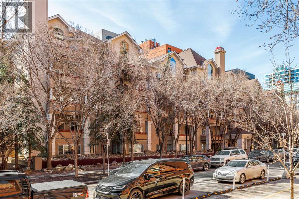 Single Family House for Sale in    Avenue SW Downtown Commercial Core Calgary 