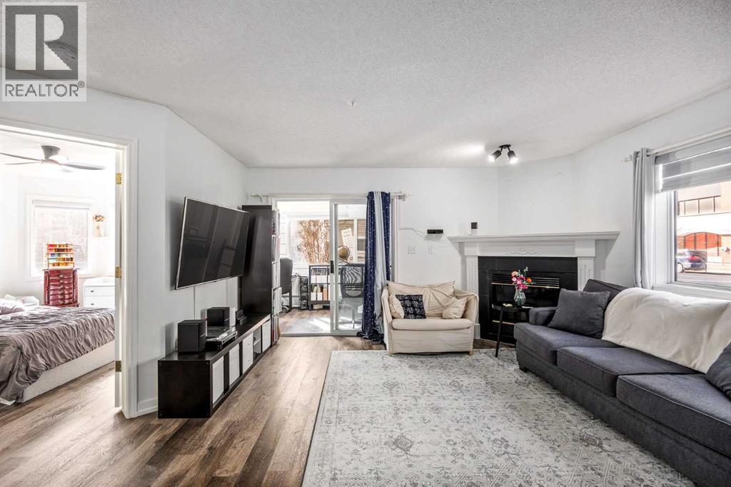 Single Family House for Sale in    Avenue SW Downtown Commercial Core Calgary 